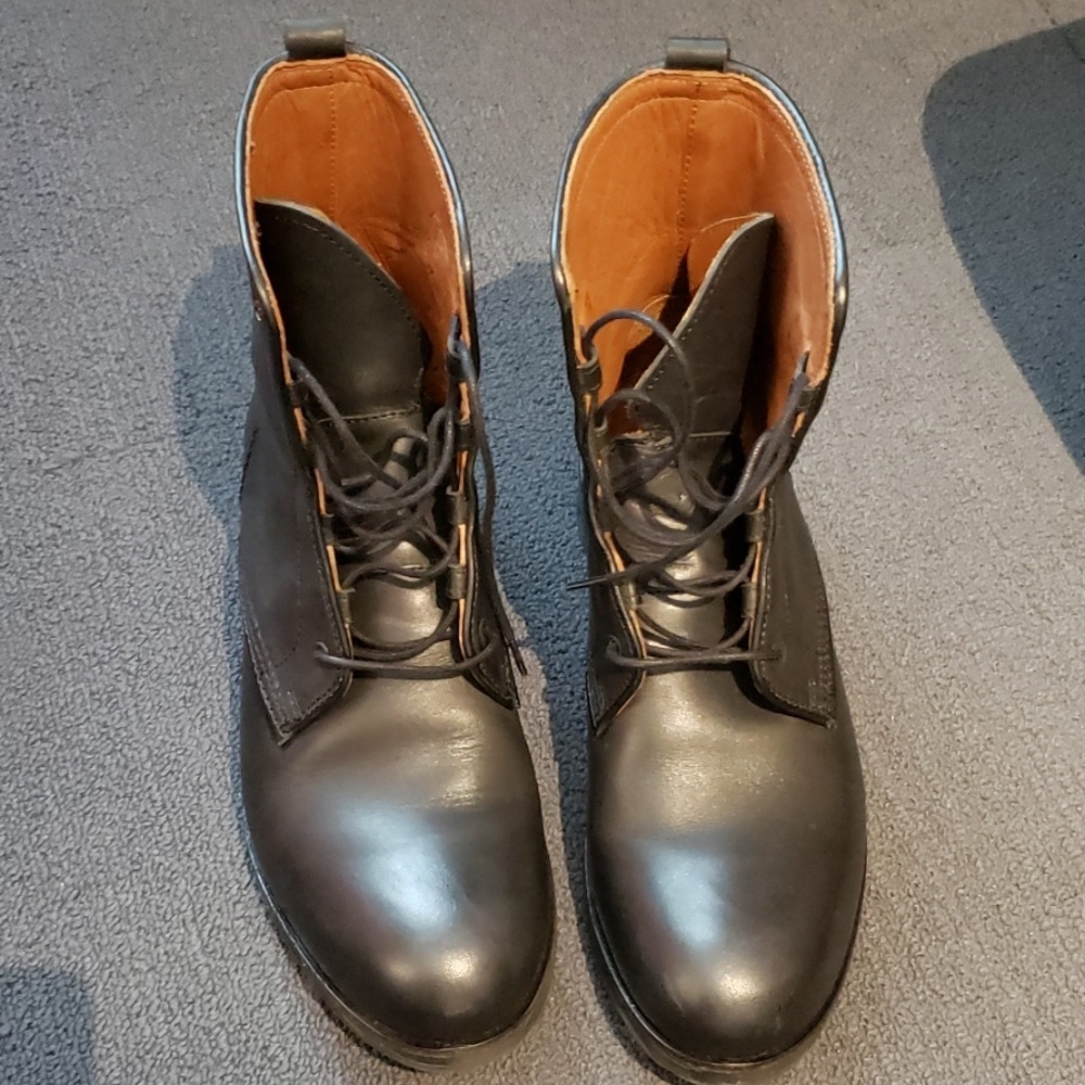 DIESEL mens leather boots size EUR 44, US 10,5